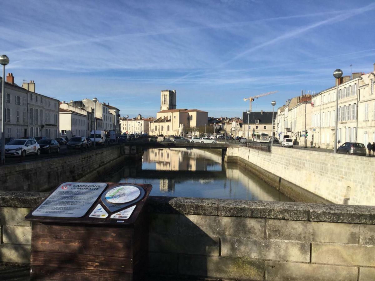 Appartement Centre Ville Pres Du Port Avec Parking Et Wifi La Rochelle  Exteriér fotografie